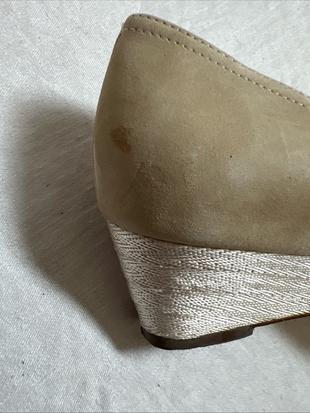 Anne Klein Women's AKDUGAN Wedge Heel Cream Natural Nubuck 7 1/2M Leather Upper - Picture 10 of 16